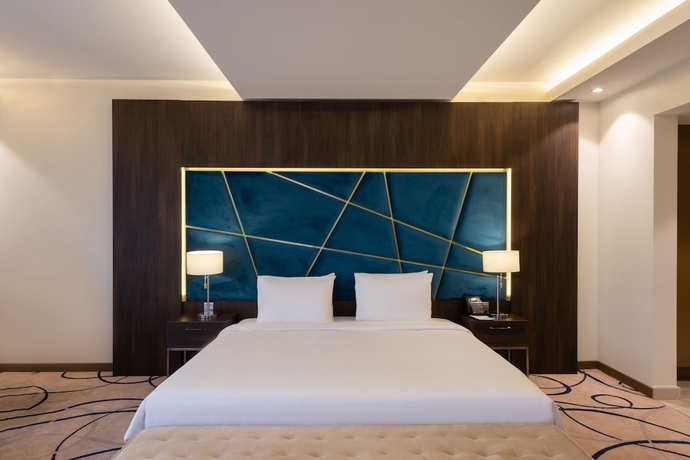 Imagen de la habitación del Hotel Warwick Riyadh. Foto 10