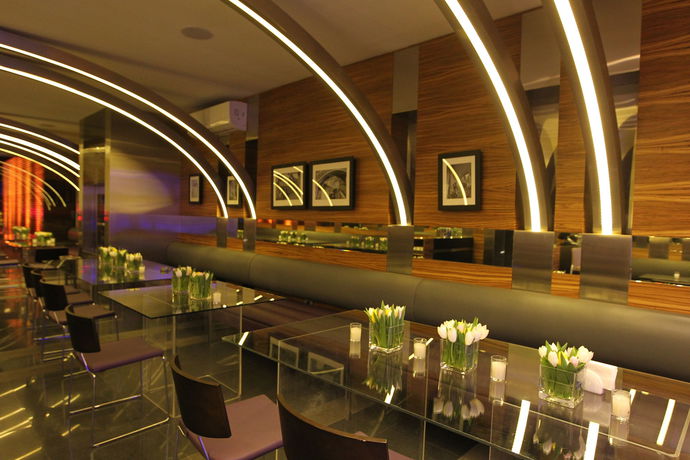 Imagen del bar/restaurante del Hotel Warwick Stone 55. Foto 6