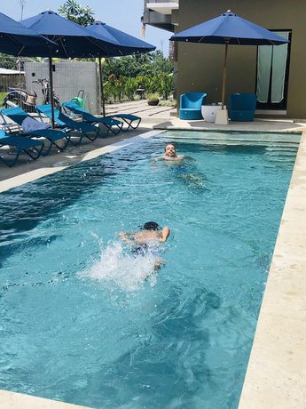 Imagen de la piscina del Hotel Wasabi. Foto 19