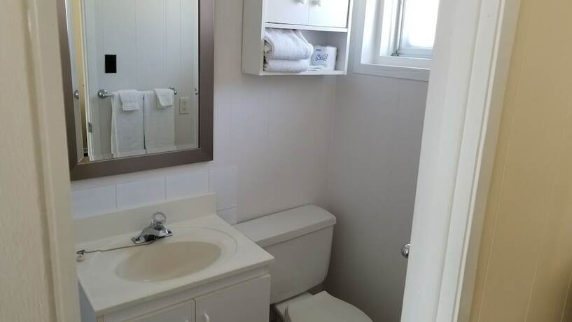 Imagen de la habitación del Hotel Wasaga Beach Inn and Cottages. Foto 31