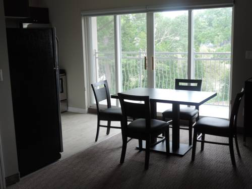 Imagen de la habitación del Hotel Wasaga Riverdocks Suites. Foto 14