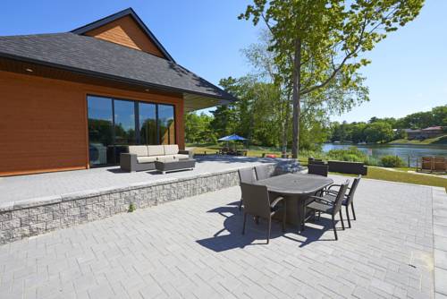 Imagen de la habitación del Hotel Wasaga Riverdocks Suites. Foto 16
