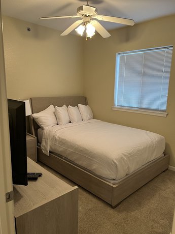 Imagen de la habitación del Hotel Washburn Suites. Foto 4
