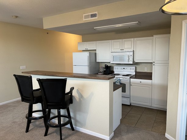 Imagen de la habitación del Hotel Washburn Suites. Foto 14