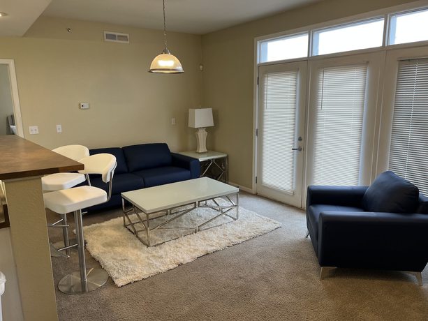 Imagen de la habitación del Hotel Washburn Suites. Foto 17