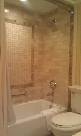 Imagen de la habitación del Hotel Washington Duke Inn and Golf Club. Foto 6