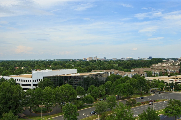 Imagen de la habitación del Hotel Washington Dulles Marriott Suites. Foto 9
