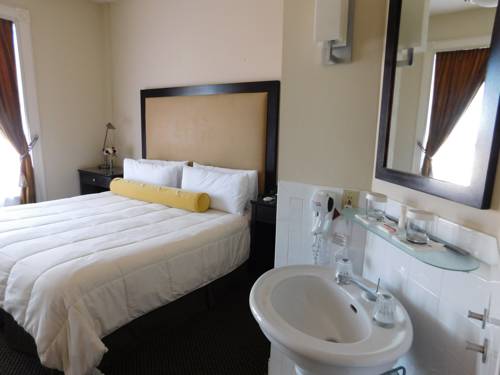 Imagen de la habitación del Hotel Washington Inn. Foto 2