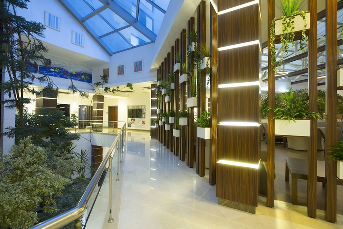 Imagen de los interiores del Hotel Washington Resort. Foto 8
