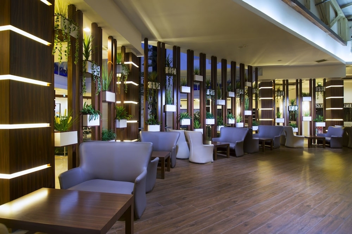 Imagen de los interiores del Hotel Washington Resort. Foto 10