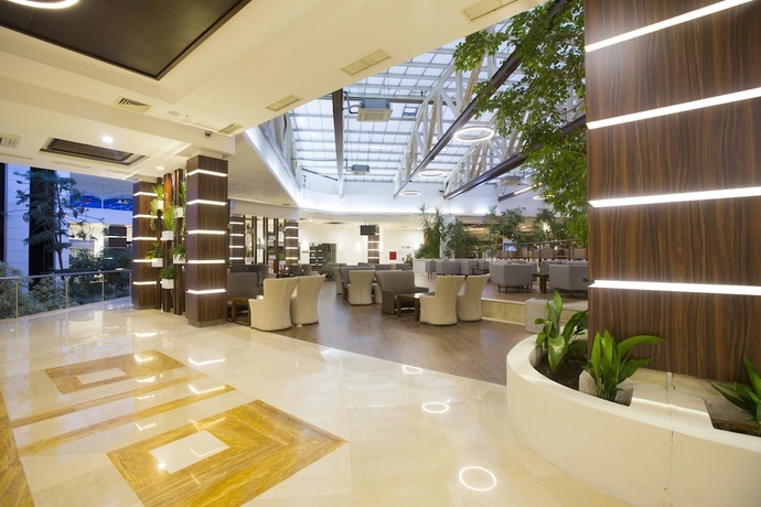 Imagen de los interiores del Hotel Washington Resort. Foto 16