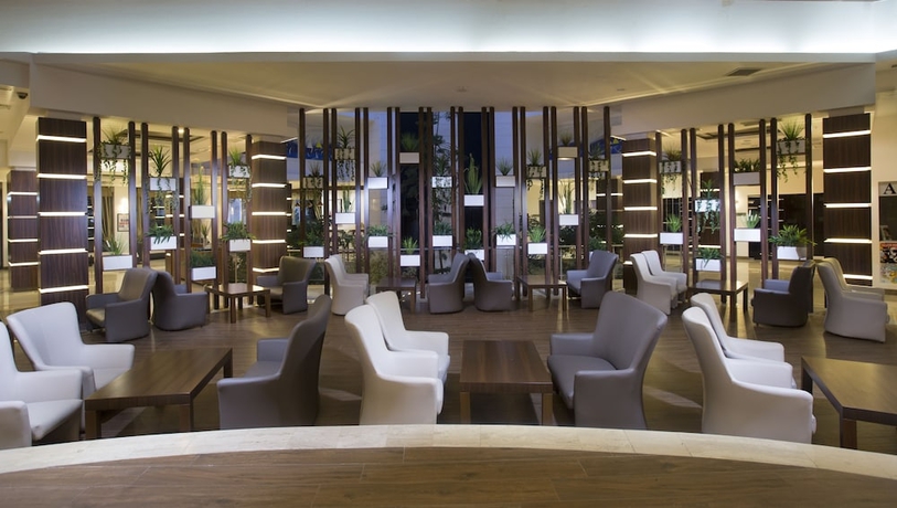 Imagen de los interiores del Hotel Washington Resort. Foto 19