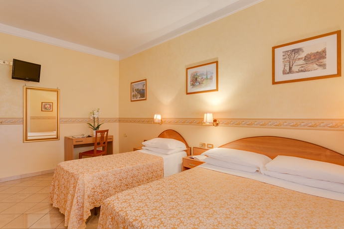 Imagen de la habitación del Hotel Washington, Termini. Foto 6