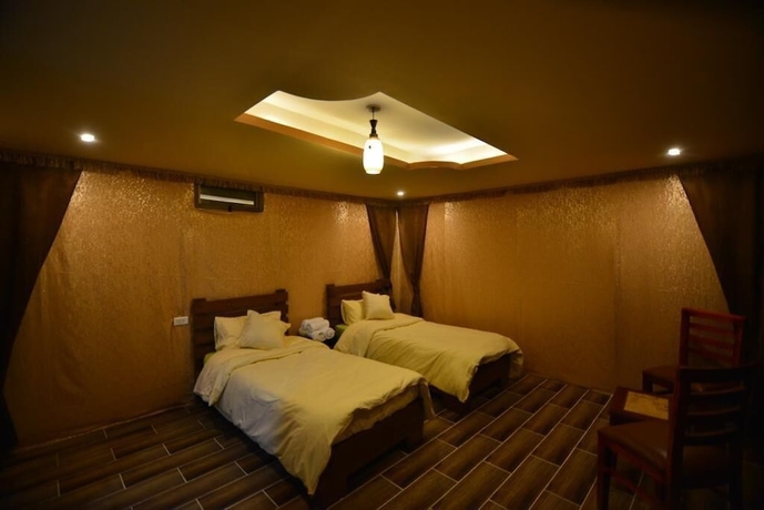 Imagen de la habitación del Hotel Wassaif Camp. Foto 7