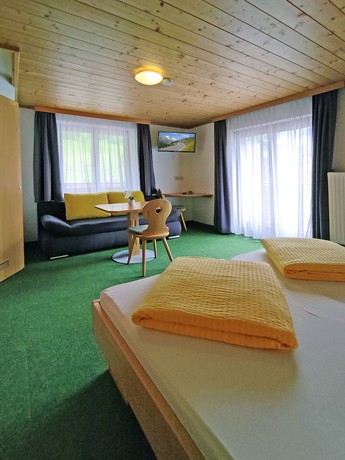 Imagen de la habitación del Hotel Wasserfall, Fusch an der Gro&szlig;glocknerstra&szlig;e. Foto 2