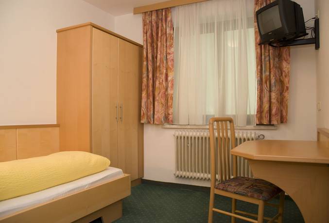 Imagen de la habitación del Hotel Wasserfall, Fusch an der Gro&szlig;glocknerstra&szlig;e. Foto 8