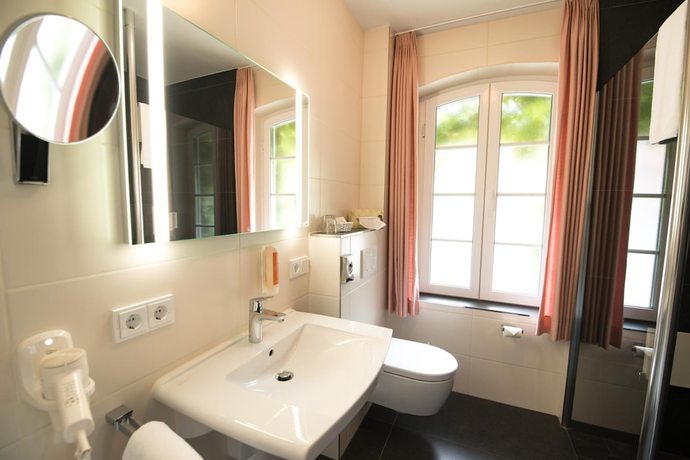 Imagen de la habitación del Hotel Wassermuehle Heiligenthal. Foto 8