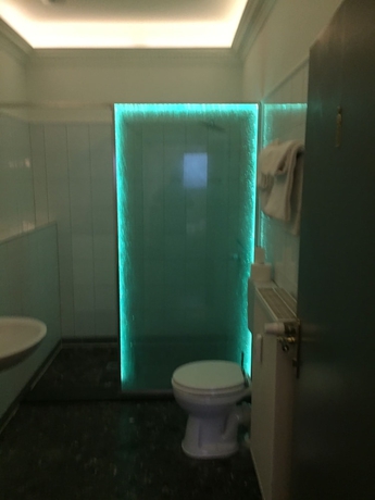 Imagen de la habitación del Hotel Wasserturm. Foto 7