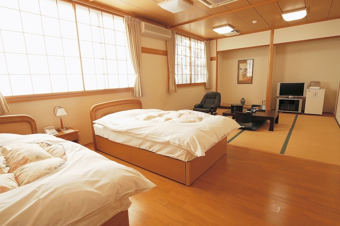 Imagen de la habitación del Hotel Watarase Onsen Hotel Yamayuri. Foto 10