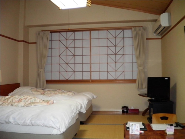Imagen de la habitación del Hotel Watarase Onsen Hotel Yamayuri. Foto 15
