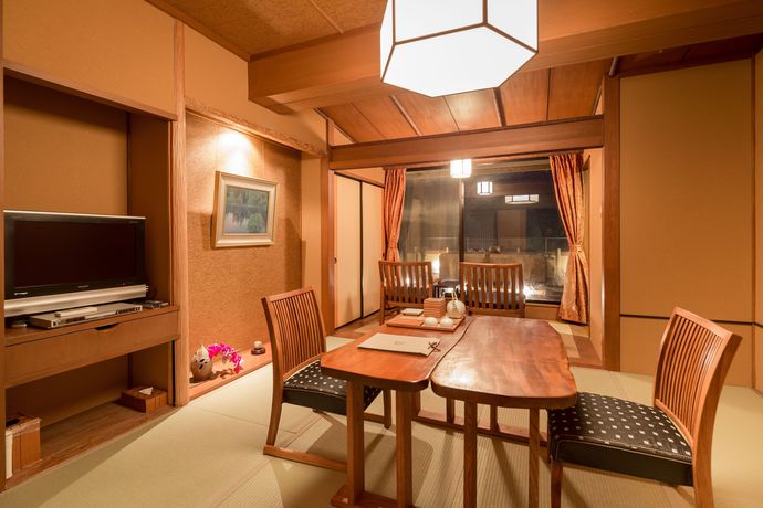 Imagen de la habitación del Hotel Wa-tei Kazekomichi. Foto 13