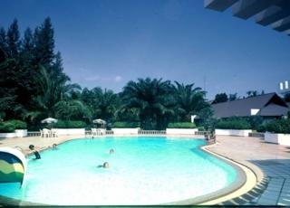 Imagen de la piscina del Hotel Water Land Golf Resort & Spa Phitsanulok. Foto 13