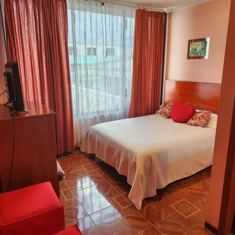 Imagen de la habitación del Hotel Water Palace Hostal. Foto 19