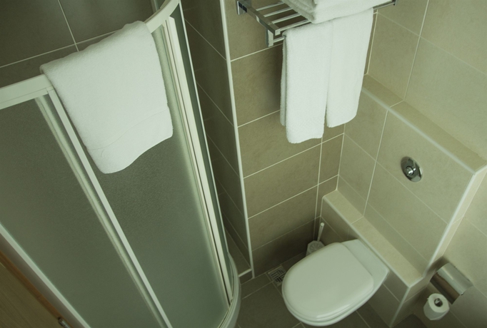 Imagen de la habitación del Hotel Water s Edge Malta. Foto 8