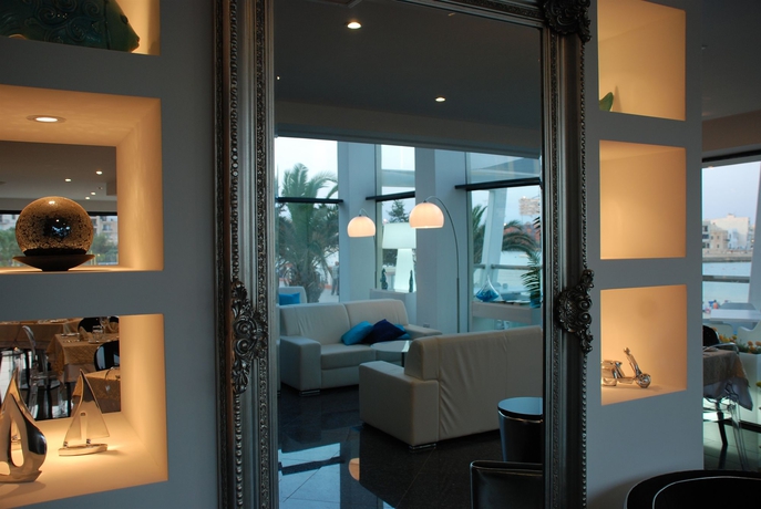 Imagen de los interiores del Hotel Water s Edge Malta. Foto 13