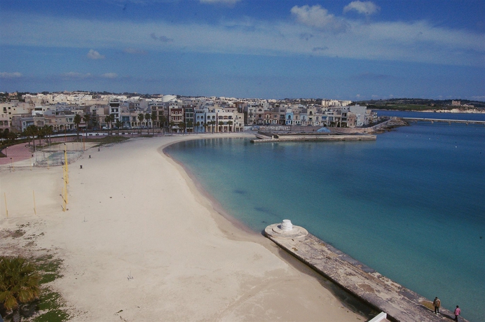 Imagen de los exteriores del Hotel Water s Edge Malta. Foto 11