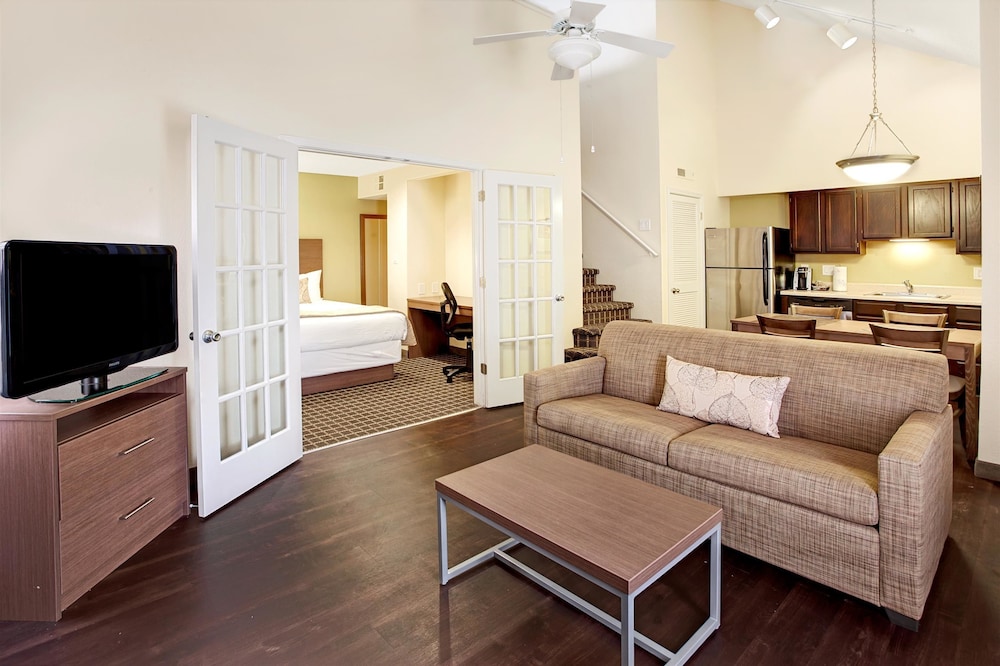 Imagen de la habitación del Hotel WaterWalk Extended Stay by Wyndham Atlanta Perimeter. Foto 3