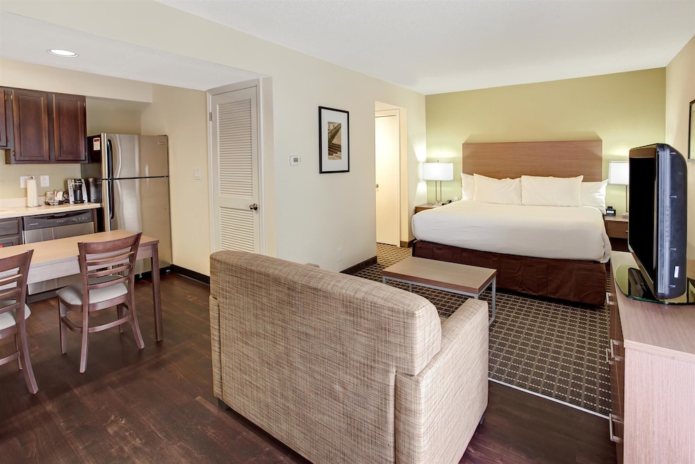 Imagen de la habitación del Hotel WaterWalk Extended Stay by Wyndham Atlanta Perimeter. Foto 9