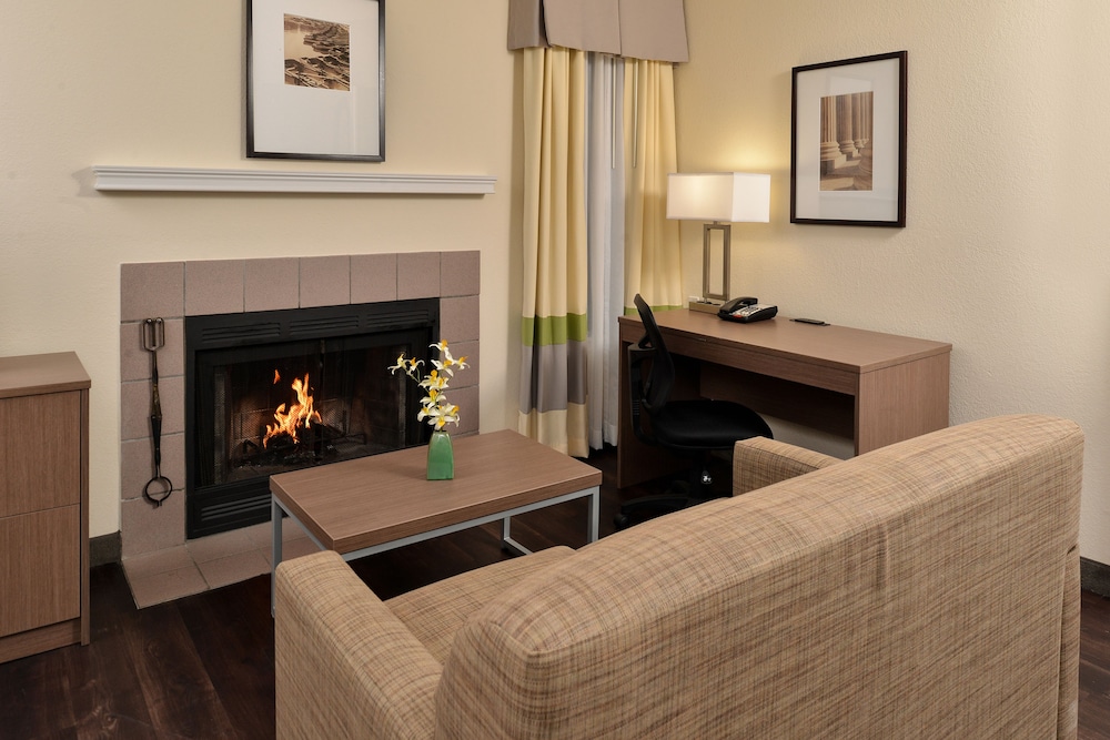 Imagen de la habitación del Hotel WaterWalk Extended Stay by Wyndham Atlanta Perimeter. Foto 14