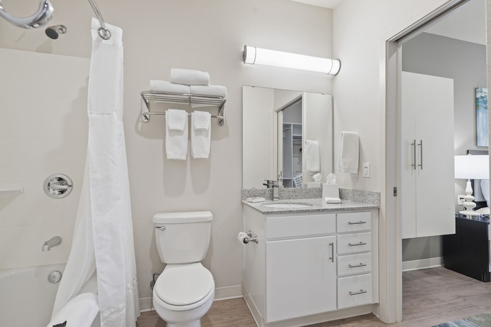 Imagen de la habitación del Hotel WaterWalk Kansas City-Overland Park. Foto 15