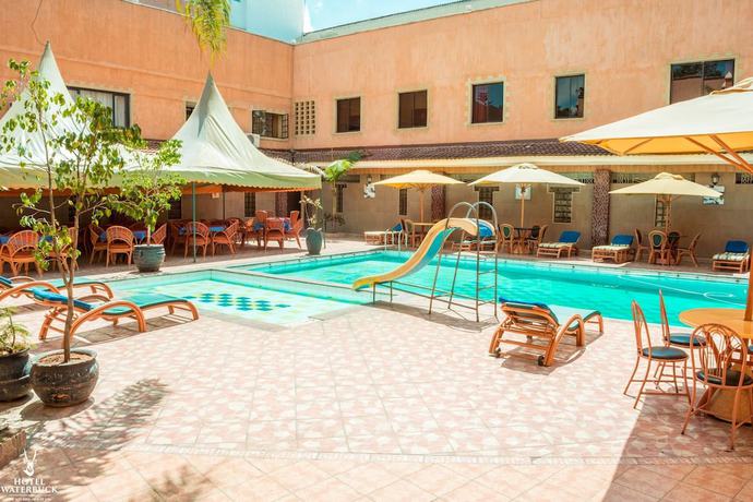 Imagen de la piscina del Hotel Waterbuck. Foto 19