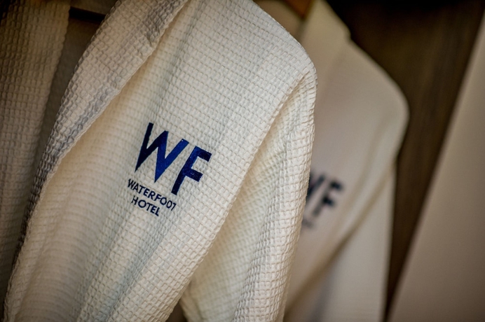 Imagen de la habitación del Hotel Waterfoot. Foto 18