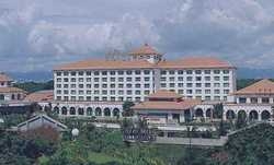 Imagen de los exteriores del Hotel Waterfront Airport. Foto 4