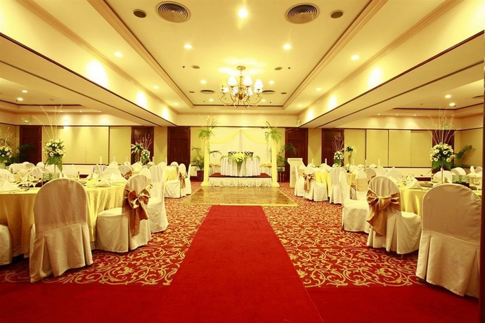 Imagen general del Hotel Waterfront Airport and Casino. Foto 10