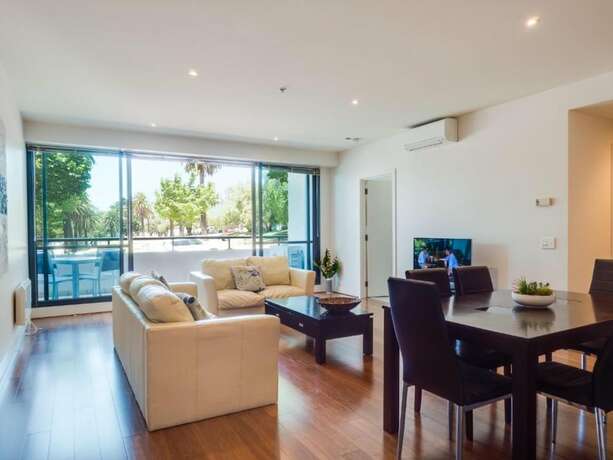 Imagen general del Hotel Waterfront By Gold Star Stays. Foto 7