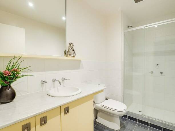 Imagen general del Hotel Waterfront By Gold Star Stays. Foto 14