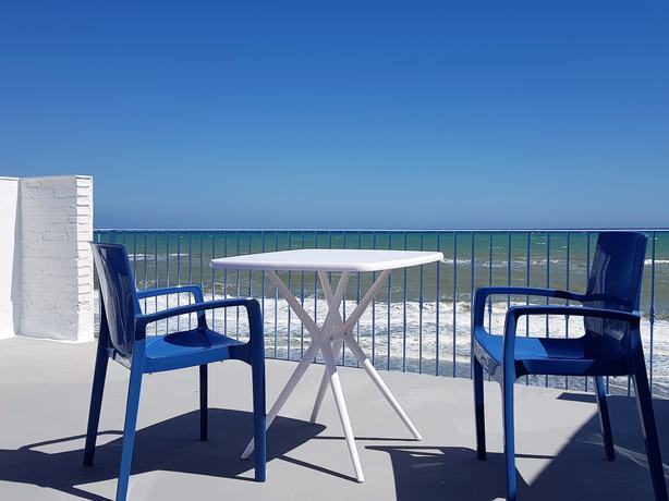 Imagen de la habitación del Hotel Waterfront Carihuela. Foto 10