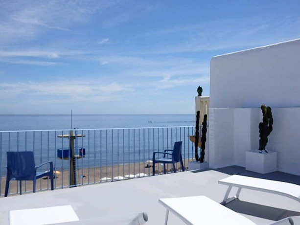 Imagen de la habitación del Hotel Waterfront Carihuela. Foto 15