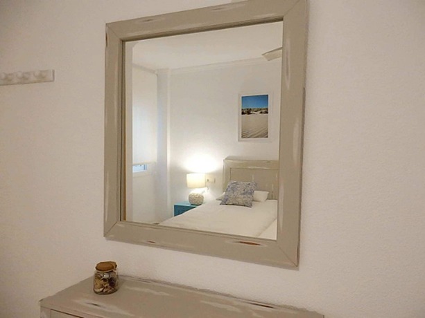 Imagen de la habitación del Hotel Waterfront Carihuela. Foto 17