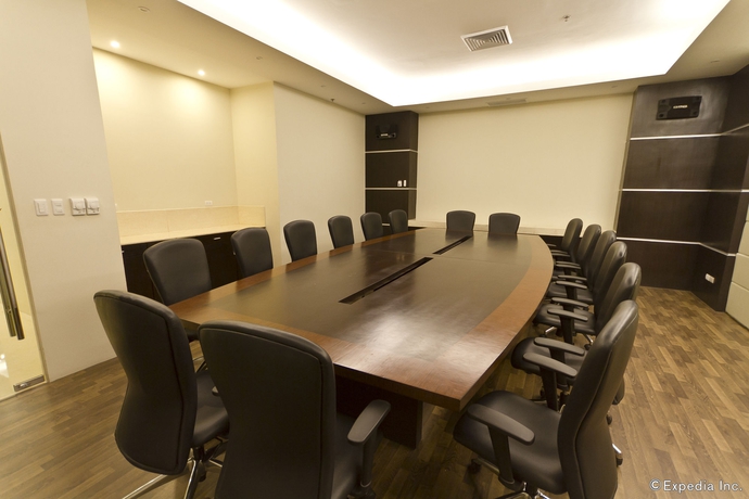 Imagen de los interiores del Hotel Waterfront Cebu City and Casino. Foto 12