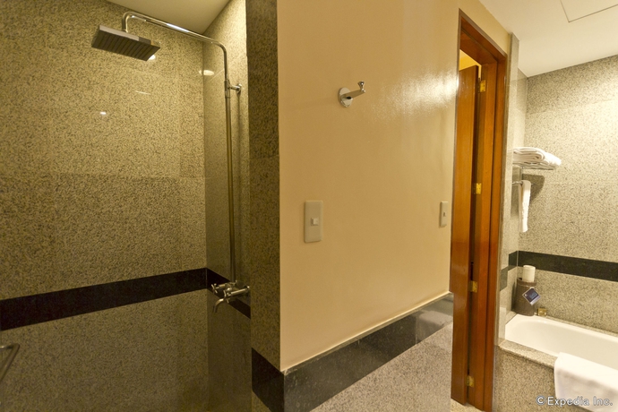 Imagen de la habitación del Hotel Waterfront Cebu City and Casino. Foto 3