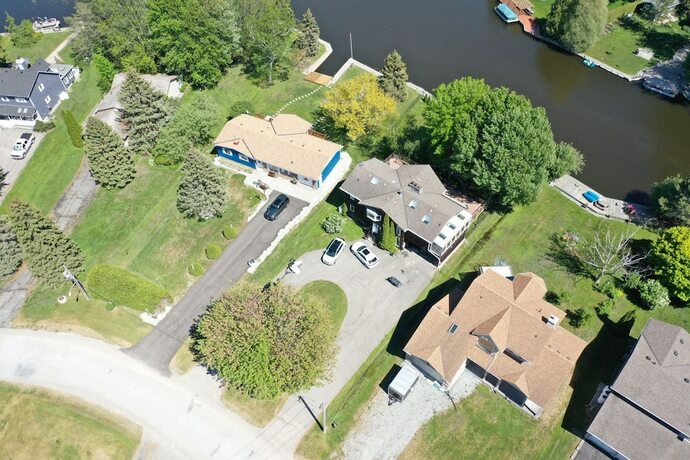 Imagen general del Hotel Waterfront Cottage 4 BD by GLOBALSTAY. Foto 5