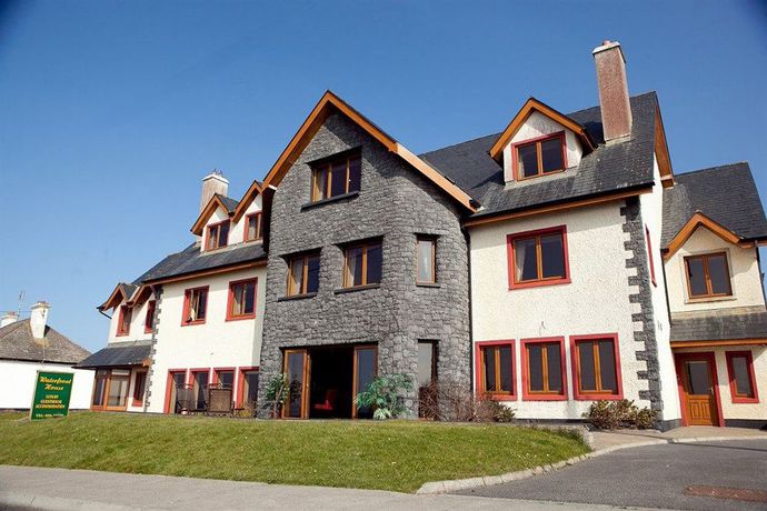 Imagen del bar/restaurante del Hotel Waterfront House. Foto 2