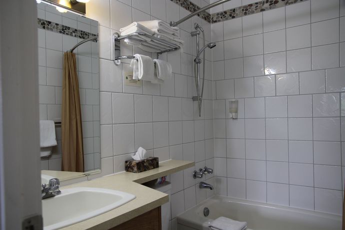 Imagen de la habitación del Hotel Waterfront Inn. Foto 2