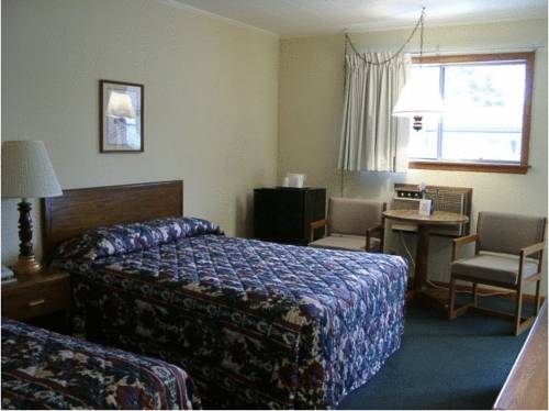 Imagen de la habitación del Hotel Waterfront Inn Mackinaw City. Foto 4