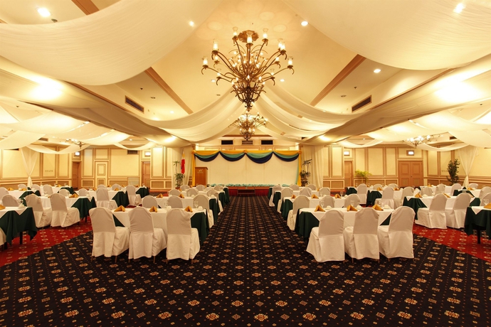 Imagen de los interiores del Hotel Waterfront Insular Davao. Foto 15